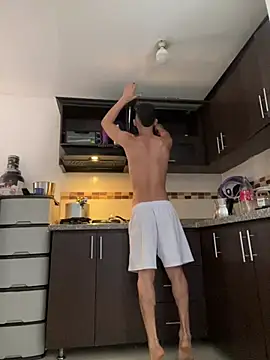 liuscast22 online show from March 2, 2025, 2:25 pm