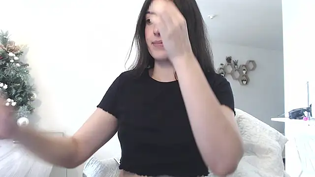 MIYESSI online show from February 15, 2026, 5:12 pm