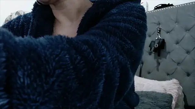 KaiicyQuuen online show from February 19, 2025, 11:28 am