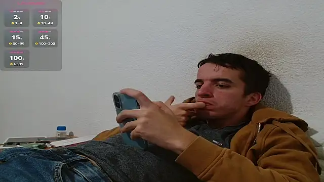 Tombgy07 online show from September 26, 2025, 7:43 pm