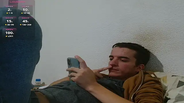 Tombgy07 online show from September 29, 2025, 7:41 pm