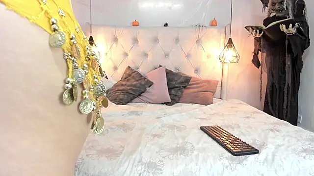 SakuraLee  online show from October 23, 2025, 1:43 pm