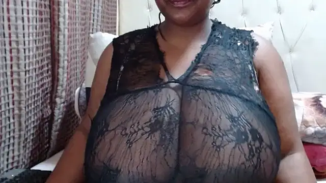 Snapshot of CHOCOLATEDARKBUSTYX chatting on July 8, 2026, 7:25 pm CHOCOLATEDARKBUSTYX online show from July 8, 2026, 7:25 pm