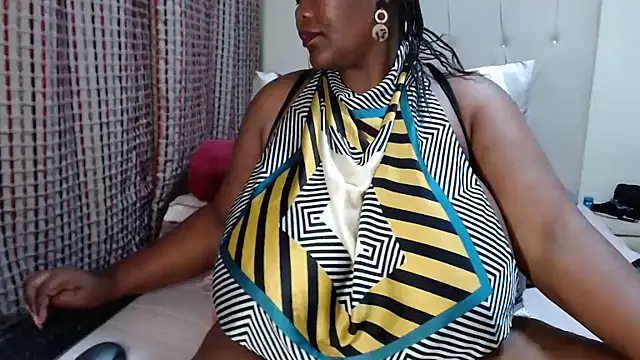 CHOCOLATEDARKBUSTYX online show from November 23, 2025, 6:29 pm