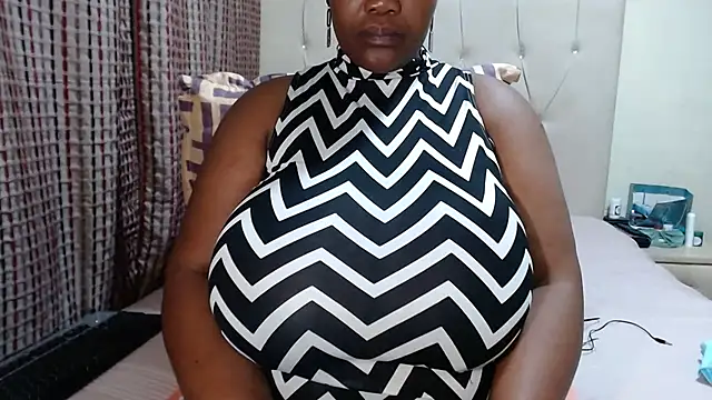 CHOCOLATEDARKBUSTYX online show from March 18, 2025, 6:28 pm