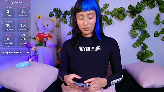 tati cardenas online show from February 8, 2026, 4:54 am