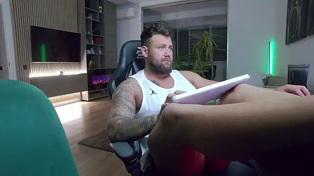 UbbeViking online show from October 14, 2025, 9:47 pm