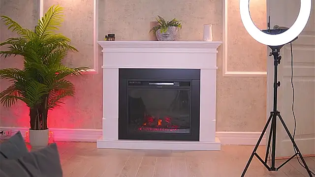 Abbela White online show from March 11, 2026, 6:18 am