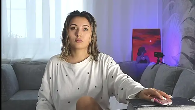 lily  foster online show from February 13, 2025, 1:15 pm