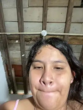 moncerrat luna online show from February 21, 2026, 1:57 pm