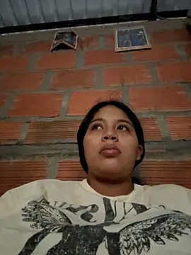 moncerrat luna online show from September 10, 2025, 11:20 am