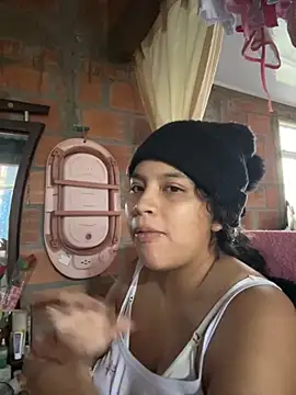 moncerrat luna online show from November 28, 2025, 12:16 pm