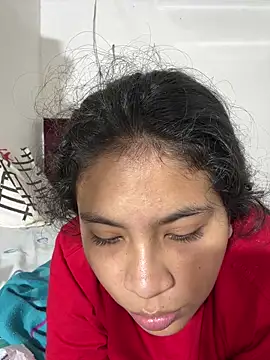 moncerrat luna online show from April 5, 2026, 8:26 pm