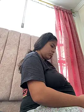 moncerrat luna online show from October 12, 2025, 9:49 pm