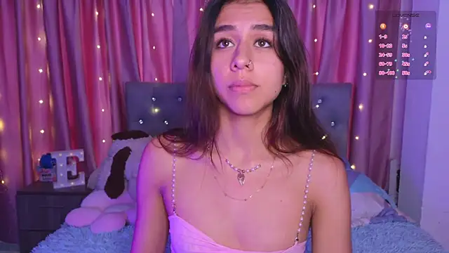 Emiily Scott1 online show from September 17, 2025, 9:17 pm