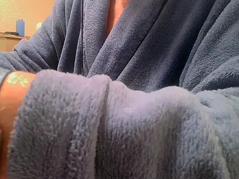 Snapshot of daddyflash chatting on November 27, 2025, 12:11 am daddyflash online show from November 27, 2025, 12:11 am