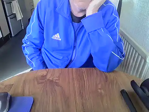 daddyflash online show from April 10, 2026, 10:22 am