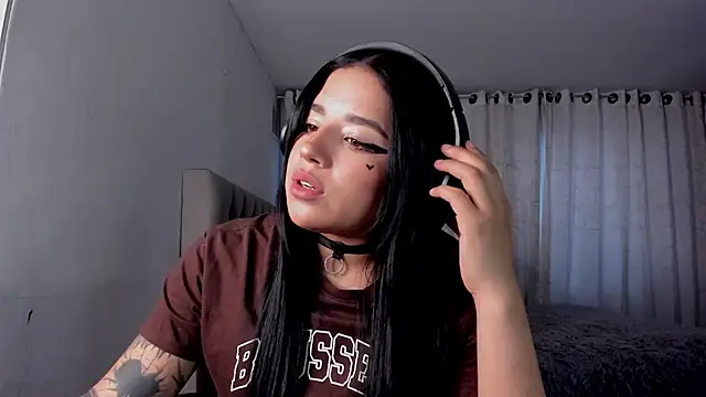 aliice walker  online show from May 22, 2026, 10:52 pm