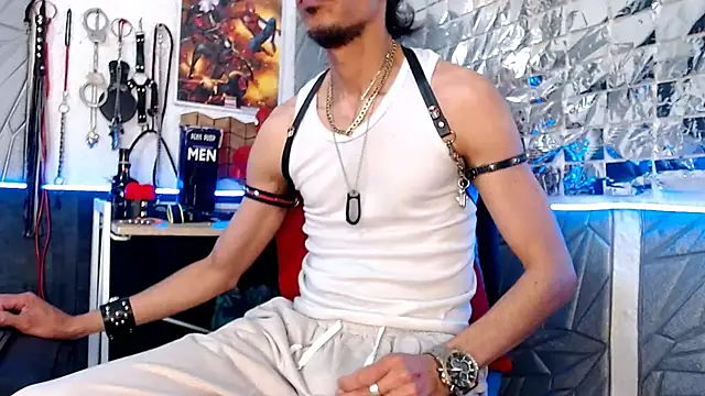 Snapshot of Mensecret69 chatting on February 17, 2025, 9:21 pm Mensecret69 online show from February 17, 2025, 9:21 pm