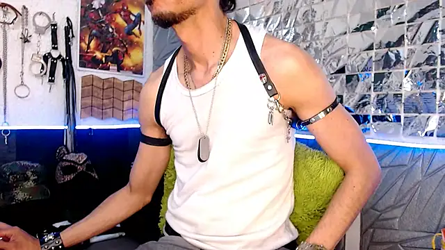 Snapshot of Mensecret69 chatting on February 26, 2025, 9:20 pm Mensecret69 online show from February 26, 2025, 9:20 pm