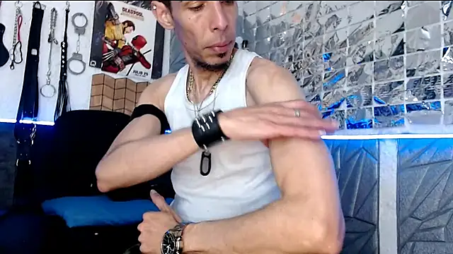 Snapshot of Mensecret69 chatting on March 12, 2025, 7:04 pm Mensecret69 online show from March 12, 2025, 7:04 pm