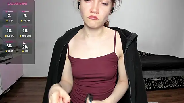 KitsuneRem online show from September 22, 2025, 9:21 pm