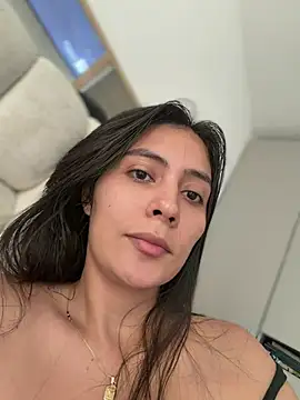 Sophie  Foxxx online show from March 3, 2026, 7:32 pm