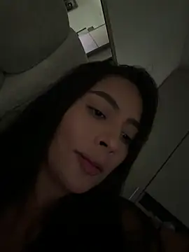 Sophie  Foxxx online show from February 5, 2026, 10:27 pm