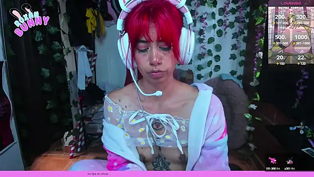 Roxanbunny1 online show from March 4, 2025, 2:21 pm