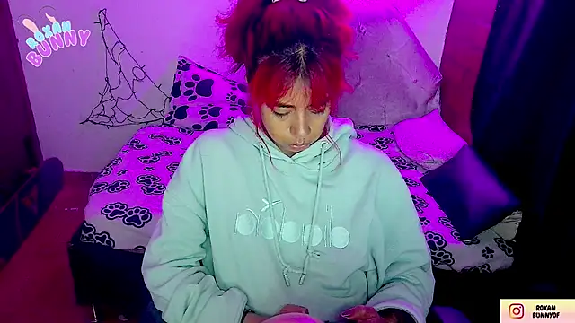 Roxanbunny1 online show from October 29, 2025, 11:47 pm