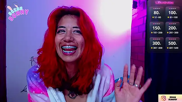 Roxanbunny1 online show from October 7, 2025, 12:06 pm