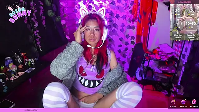 Roxanbunny1 online show from February 19, 2025, 5:38 am