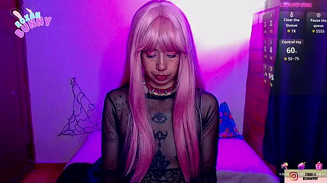 Roxanbunny1 online show from October 5, 2025, 3:19 am