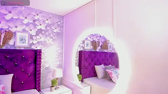 dalila salazar online show from April 22, 2026, 2:29 am