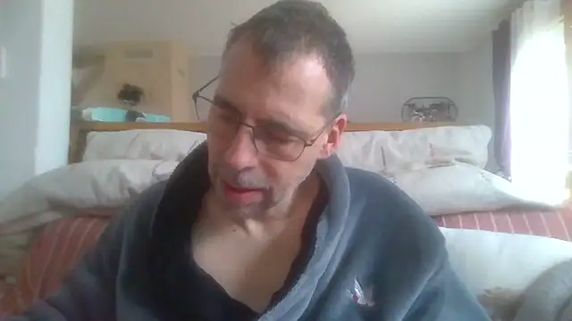 ptitcanard60600 online show from March 22, 2025, 10:39 am