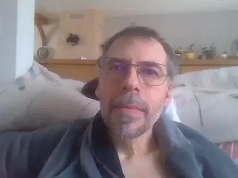 ptitcanard60600 online show from February 22, 2025, 1:57 pm