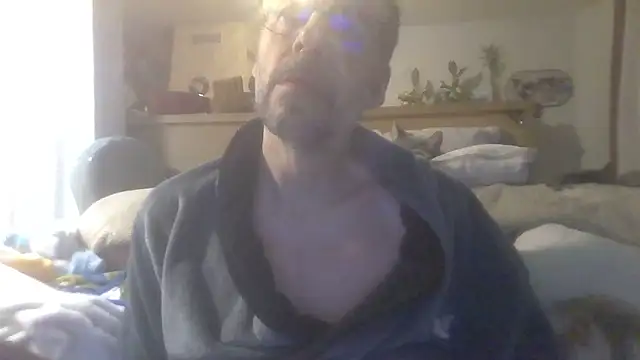 ptitcanard60600 online show from January 8, 2026, 11:00 pm