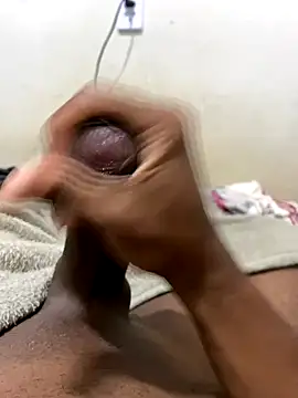 Snapshot of Ricardo063 chatting on November 25, 2025, 9:53 am Ricardo063 online show from November 25, 2025, 9:53 am