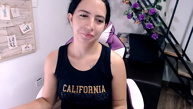 samantha baby  online show from March 23, 2026, 1:22 pm