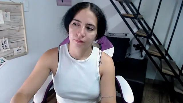 samantha baby  online show from October 19, 2025, 5:16 pm