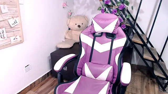 Snapshot of samantha_baby_ chatting on March 3, 2026, 5:09 pm samantha baby online show from March 3, 2026, 5:09 pm