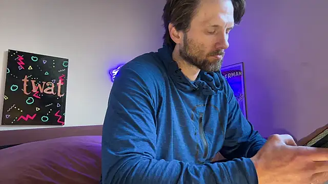 Snapshot of alexmannd chatting on February 13, 2026, 3:23 pm alexmannd online show from February 13, 2026, 3:23 pm