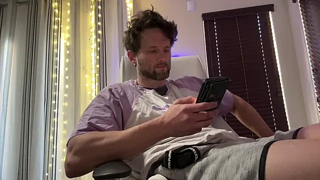 alexmannd online show from October 5, 2025, 3:14 pm