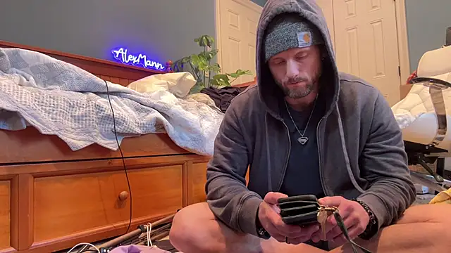 alexmannd online show from February 7, 2025, 2:26 pm