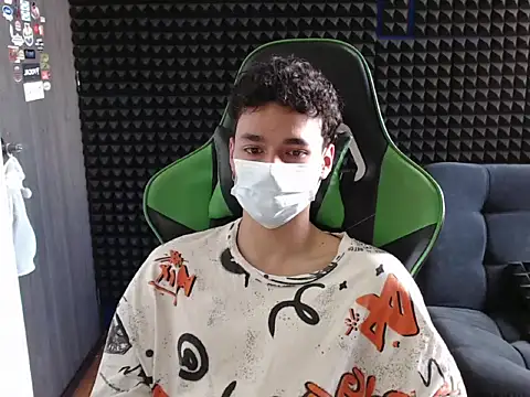 Curly Angel24 online show from December 17, 2025, 3:06 pm