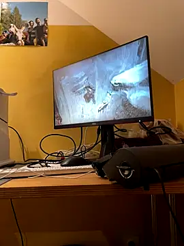 la chiennete online show from September 22, 2025, 9:32 pm