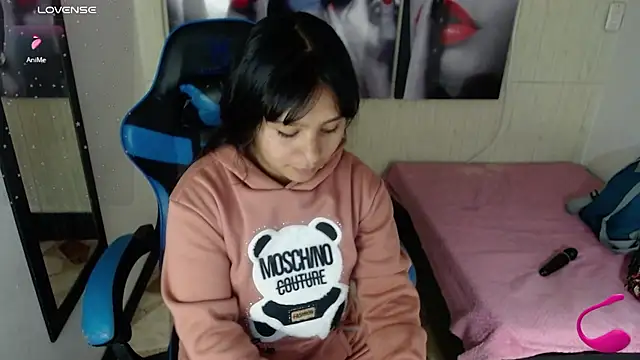 Charis 21 online show from September 12, 2025, 3:39 am