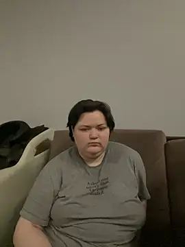 ihaveasecret  online show from March 2, 2025, 6:03 pm