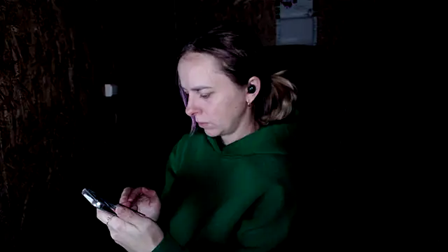 las sweet online show from December 15, 2025, 1:39 pm