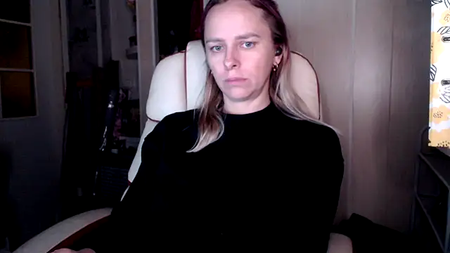 las sweet online show from November 12, 2025, 2:32 pm